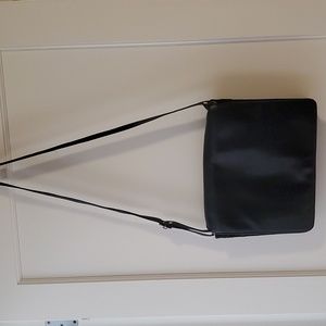 WILSON LEATHER Black Leather Crossbody Messenger Bag